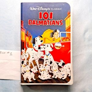 Vintage 90's Diamond Disney Classic 101 Dalmatians Clamshell VHS GUC(box#1)